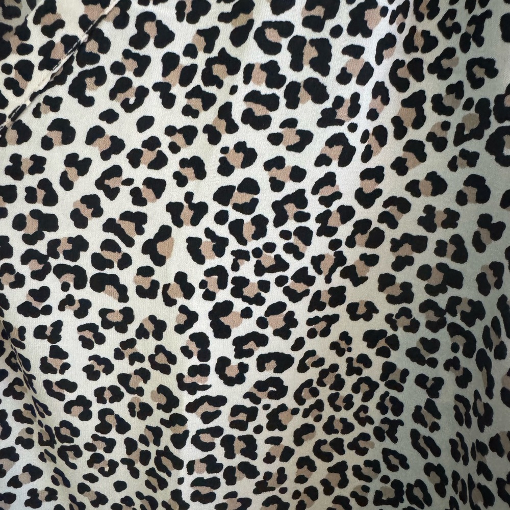 Maurices Leopard Print Blouse – Size XL Like new. - Picture 3 of 4